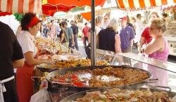 Heerlijke paëlla op de markt van Pézenas